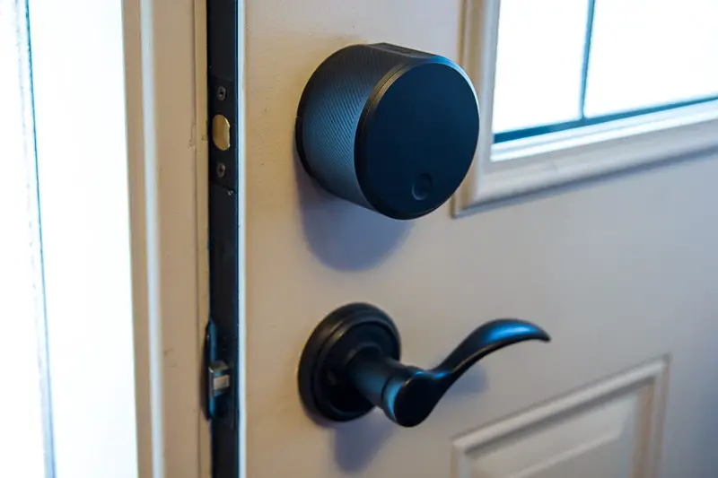 Do all smart locks require a hub